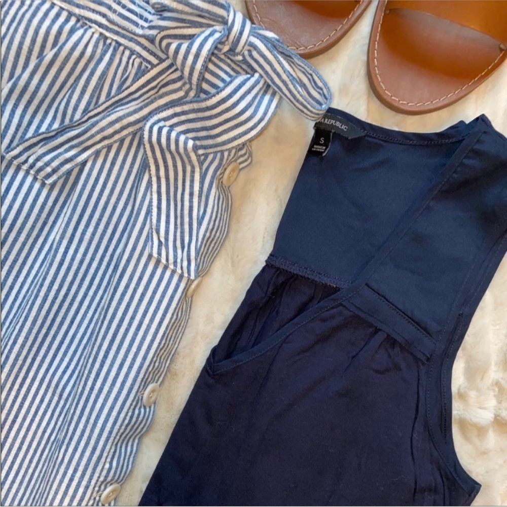 Banana Republic • Mixed Media Shell Tank